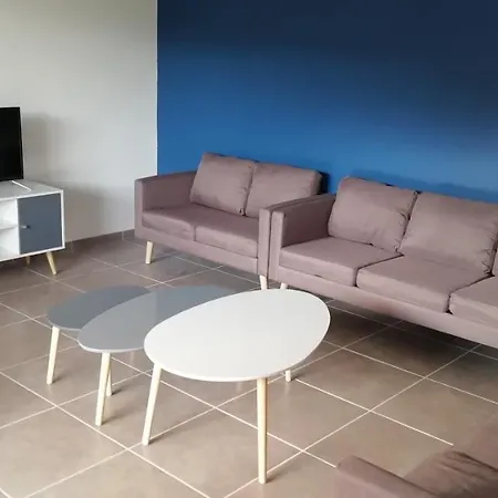 Gite Les Bouches Rouges Avec Piscine Privee