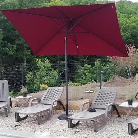 Holiday home Gite Les Bouches Rouges Avec Piscine Privee