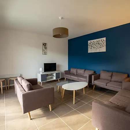 Holiday home Gite Les Bouches Rouges Avec Piscine Privee